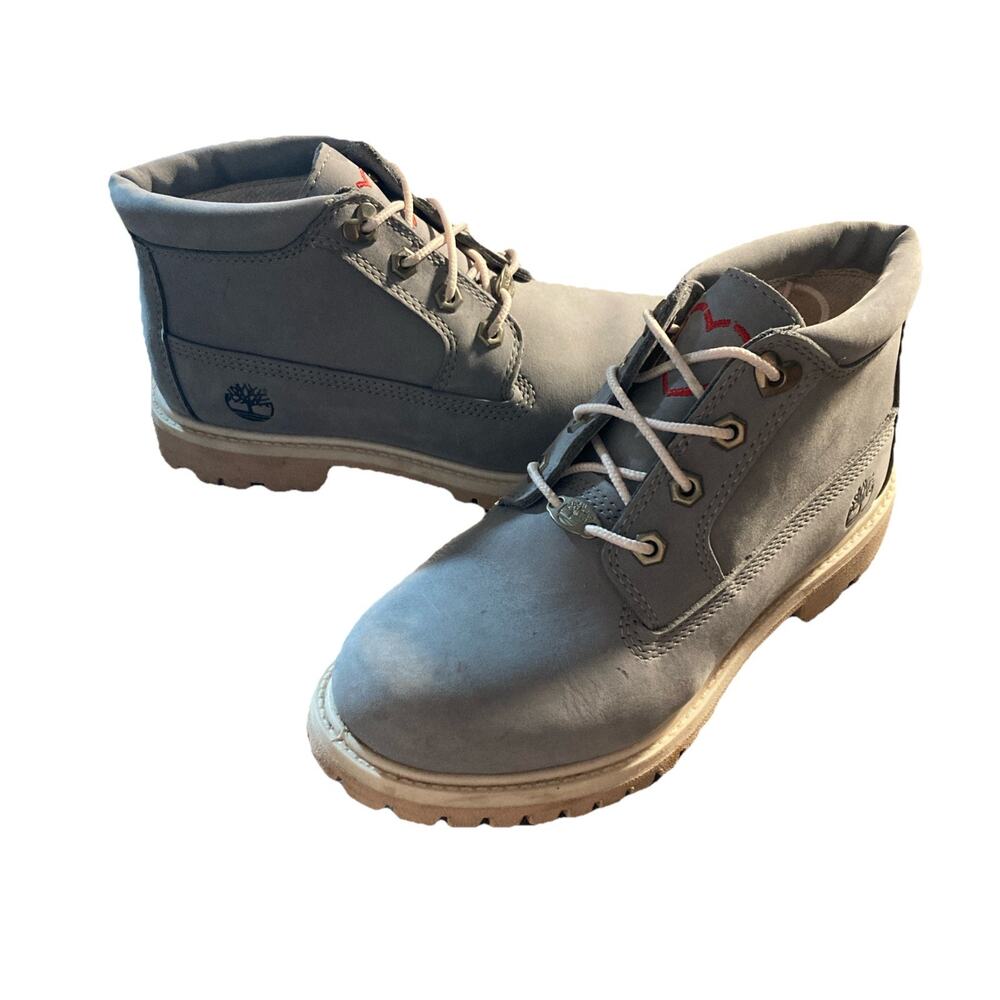 Rare! Timberland Womens 6.5 Nellie Chukka Boot Love Collection Grey With Hearts